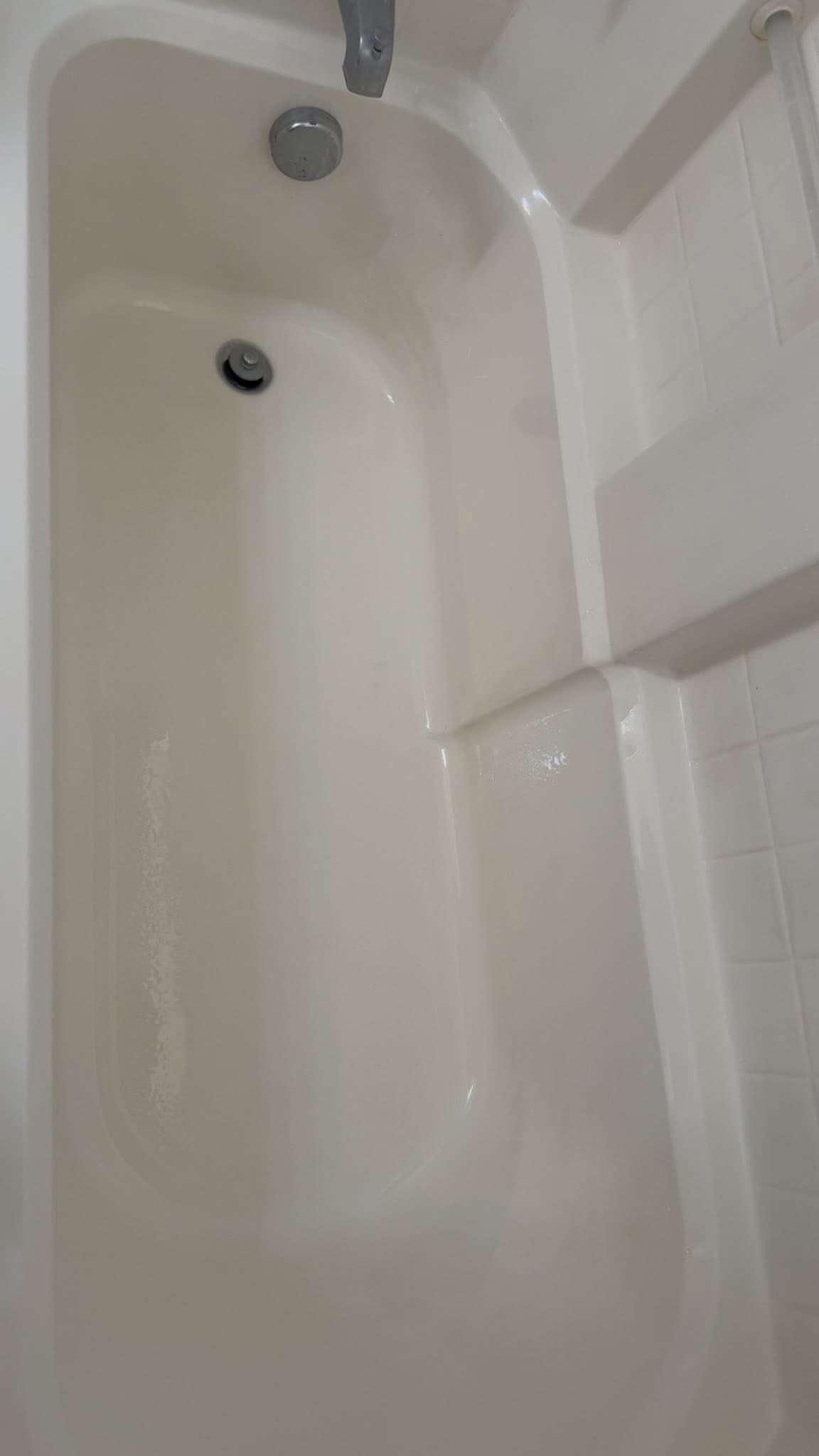 Bathtub Deep Clean — After